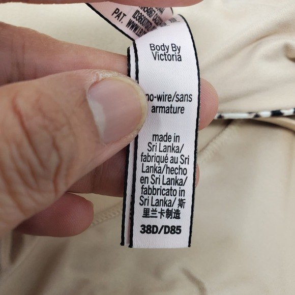 Victoria's Secret Wireless Push-Up Leopard Print Underwear Lingerie Bra Size 38D - Picture 7 of 8